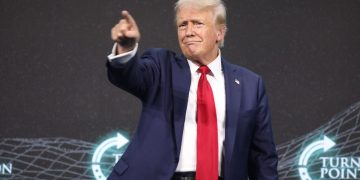 Kritik Keras Penyerahan Chagos, Trump Dorong AS Amankan Greenland