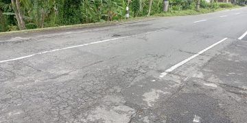 Jalan Rusak di Jembatan Muntung Makan Korban, Warga Desak Perbaikan Segera