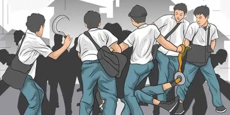 Diduga Hendak Tawuran, Empat Remaja Diamankan Polsek Karanganyar: Sajam Sepanjang 1,5 Meter Disita