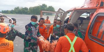 Tim SAR Berhasil Evakuasi Satu Korban Pesawat ATR 42-500 di Maros