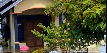 Banjir Bandang Terjang Lereng Muria: Mobil Hanyut Terbawa Arus, Netizen Soroti Empati