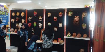 Membangun Kesejahteraan Masyarakat Melalui Karya Seni