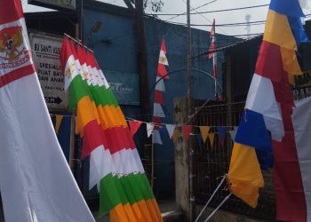 Pedagang Musiman Di Bulan Agustus, Masih Dicari Masyarakat