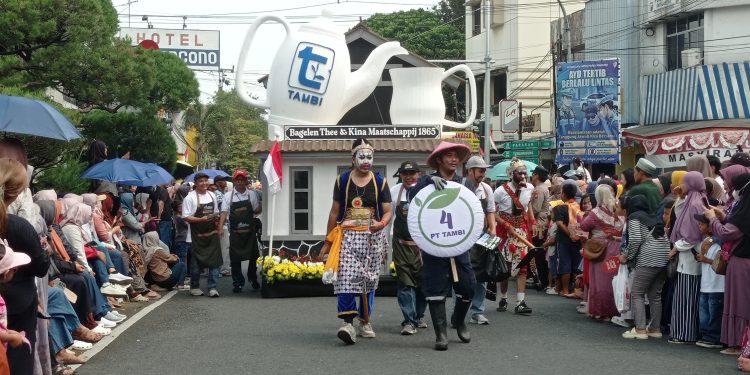 Panggung Kreativitas dalam Karnaval HUT RI ke – 81 Kabupaten Wonosobo