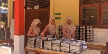 Program Makan Bergizi Gratis di Magelang Disorot: Sisa Makanan Menumpuk, Guru Kebanjiran Tugas Tambahan, Kantin Sekolah Merugi