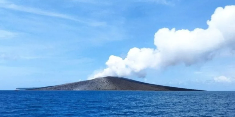 Kehancuran 2018 Mengubah Sistem Erupsi Anak Krakatau, Kini Mulai Tumbuh Kembali