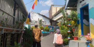 Mengubah Lorong Tembok Dengan Nuansa Hijau: Kiprah Kampung Bersemi RW 04 Cacaban Magelang