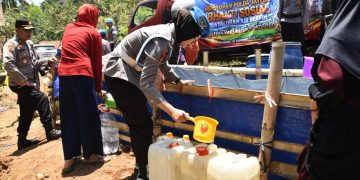 8000 Liter Air Bersih Untuk Warga Somogede