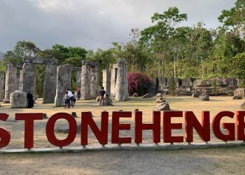 Pesona Stonehenge Yogyakarta, Destinasi Wisata Megalitikum dengan Latar Belakang Kemegahan Gunung Merapi