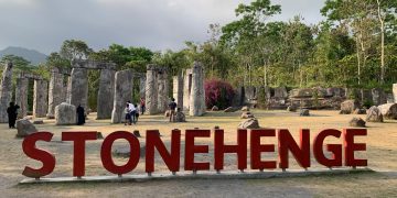 Pesona Stonehenge Yogyakarta, Destinasi Wisata Megalitikum dengan Latar Belakang Kemegahan Gunung Merapi