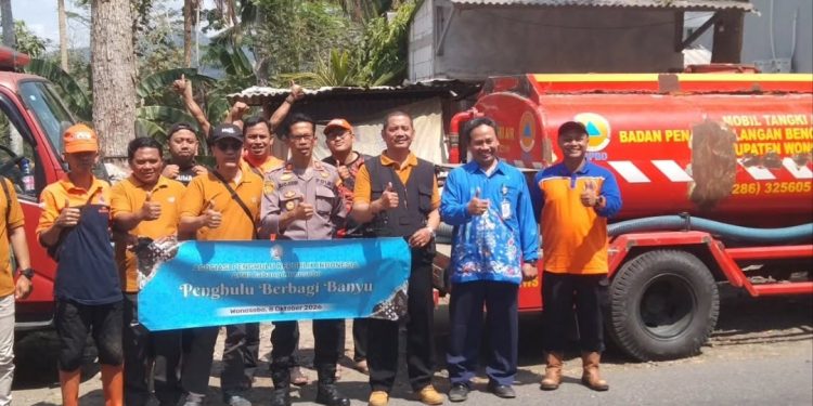 Kemenag dan APRI Wonosobo Distribusikan 28 Ribu Liter Air Bersih